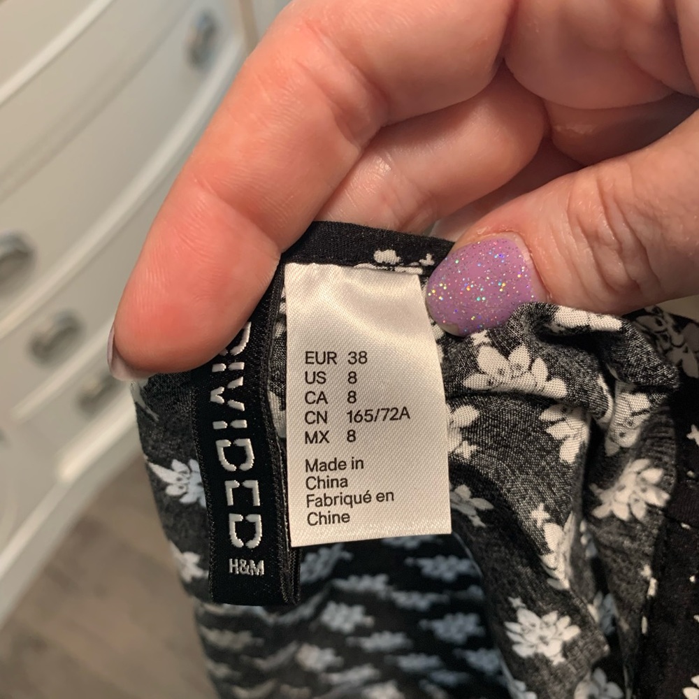Divided H&M jumpsuit - Picture 2 of 5